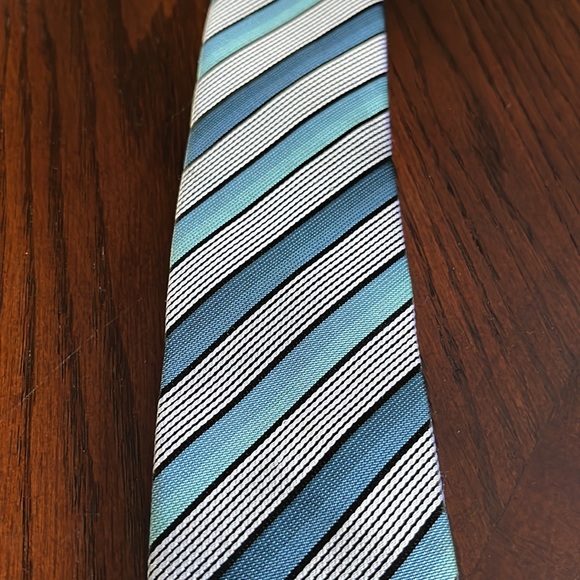 🎉5/$25🎉 Clip-on tie, Boy - Picture 5 of 7